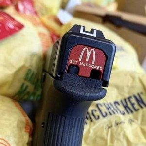 Meet your Posher, Dakoda